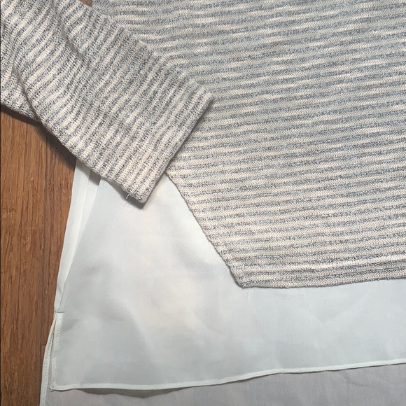 Long sleeve top with connected white undershirt. - Picture 3 of 4